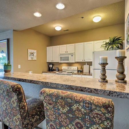 Waterfront Lake Ozark Condo With Deck And Pools Exteriör bild