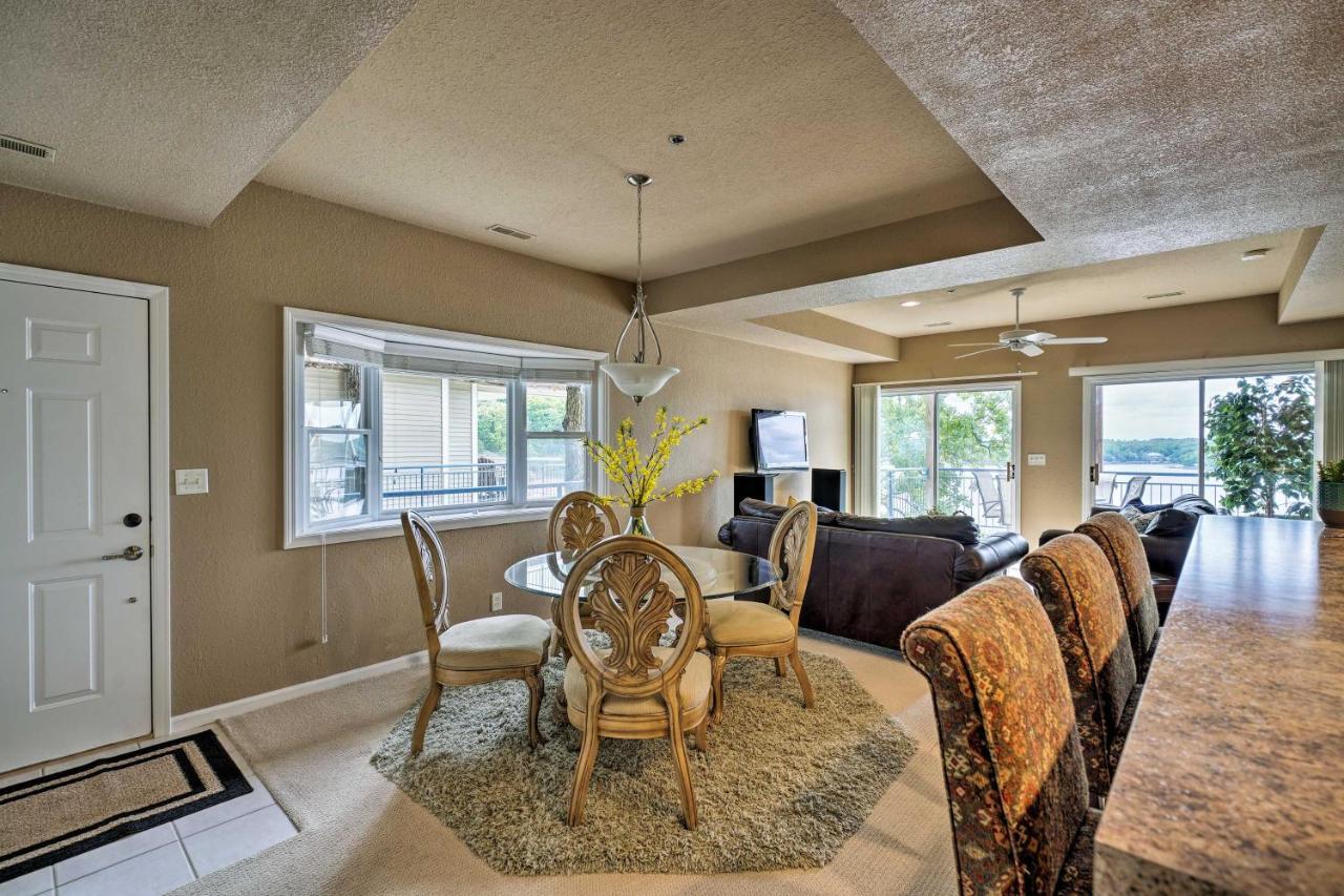 Waterfront Lake Ozark Condo With Deck And Pools Exteriör bild