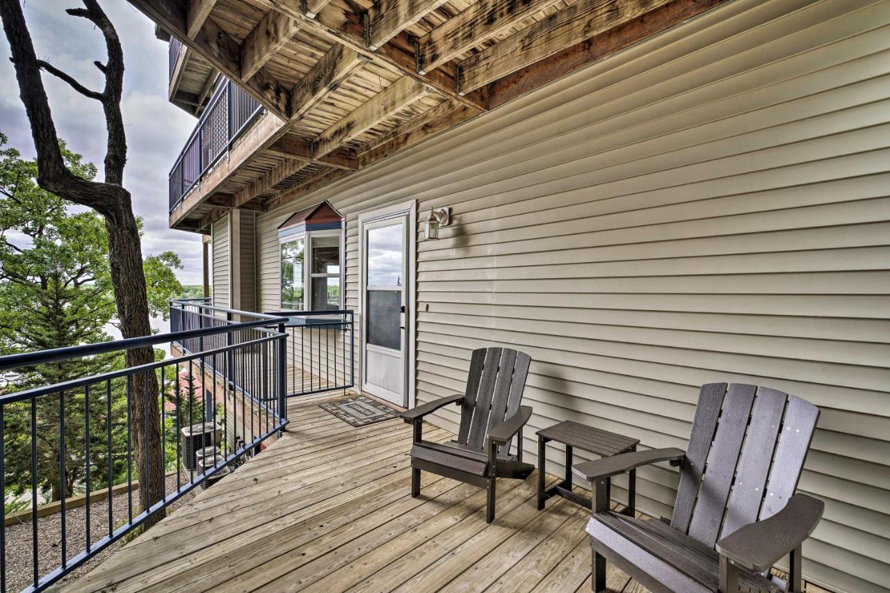Waterfront Lake Ozark Condo With Deck And Pools Exteriör bild